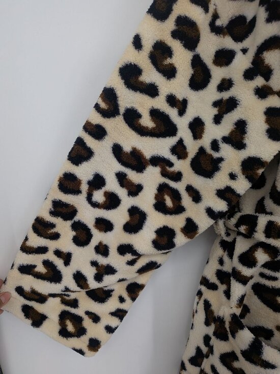 Linum Home Leopard Print Plush Robe Cozy Glam Loungewear Belt Bathrobe Size L/XL - Picture 4 of 9